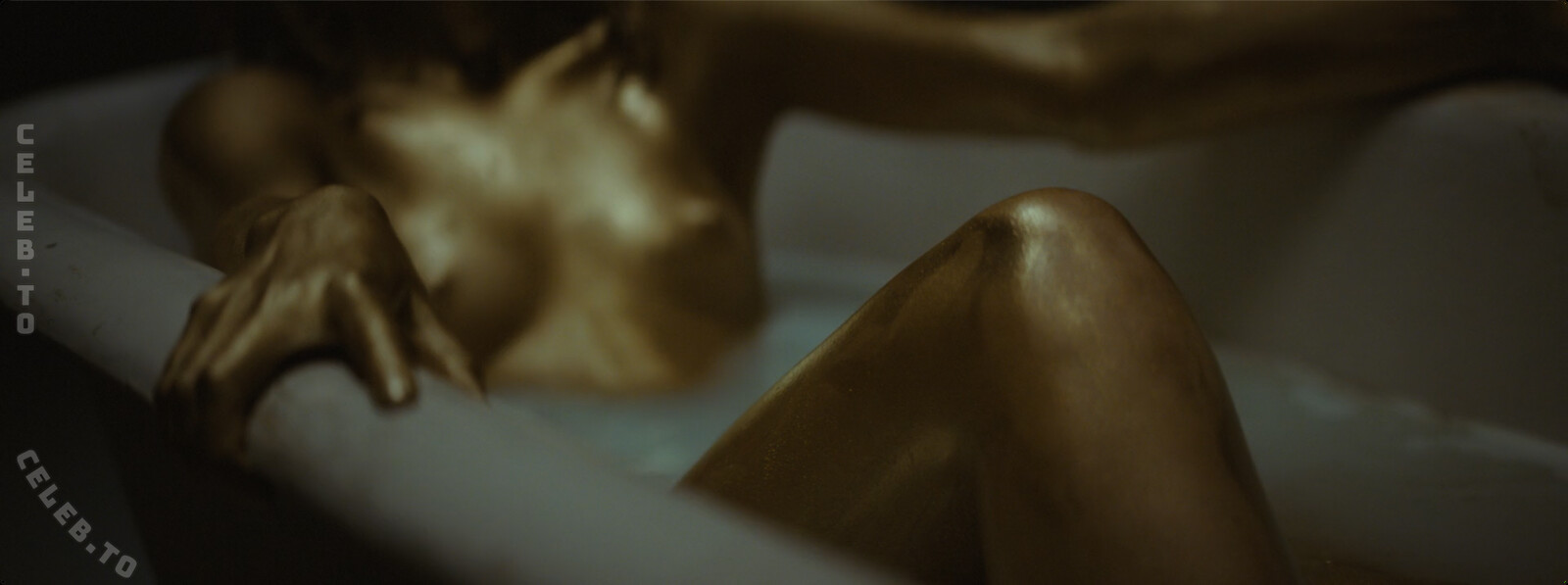 Musikvideos nude photo 5