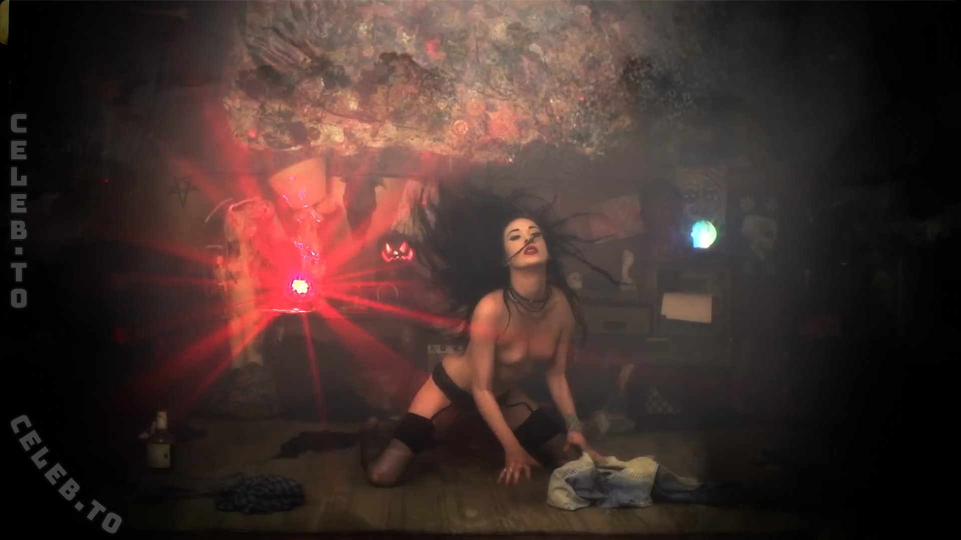 Musikvideos nude photo 4