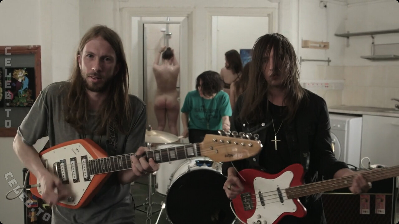 Musikvideos nude photo 2