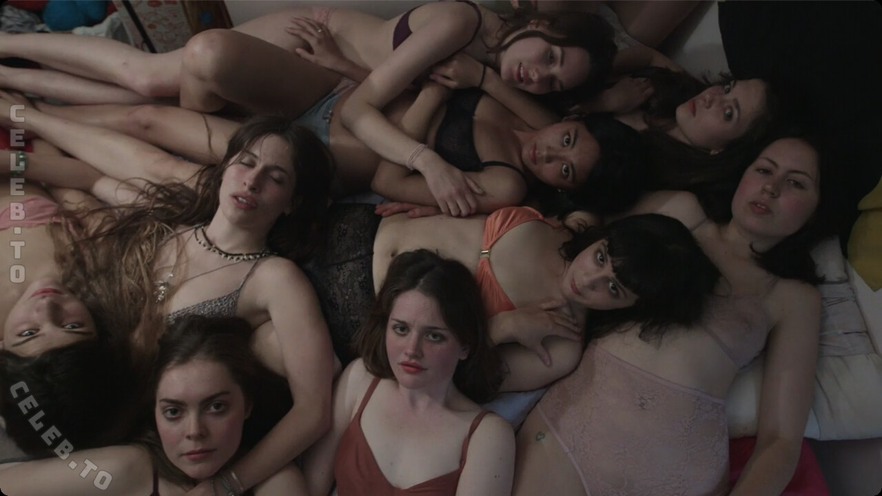 Musikvideos nude photo 3