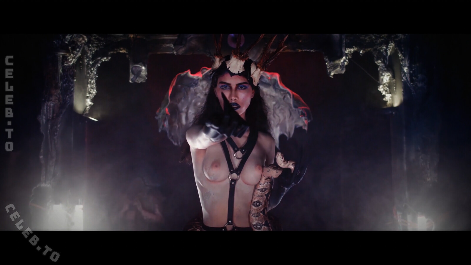 Musikvideos nude photo 4