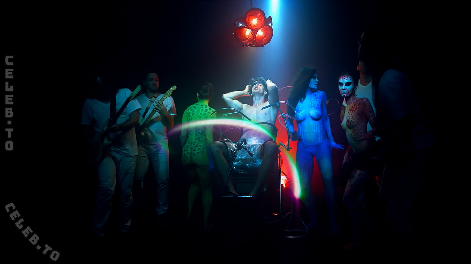 Musikvideos nude photo 8