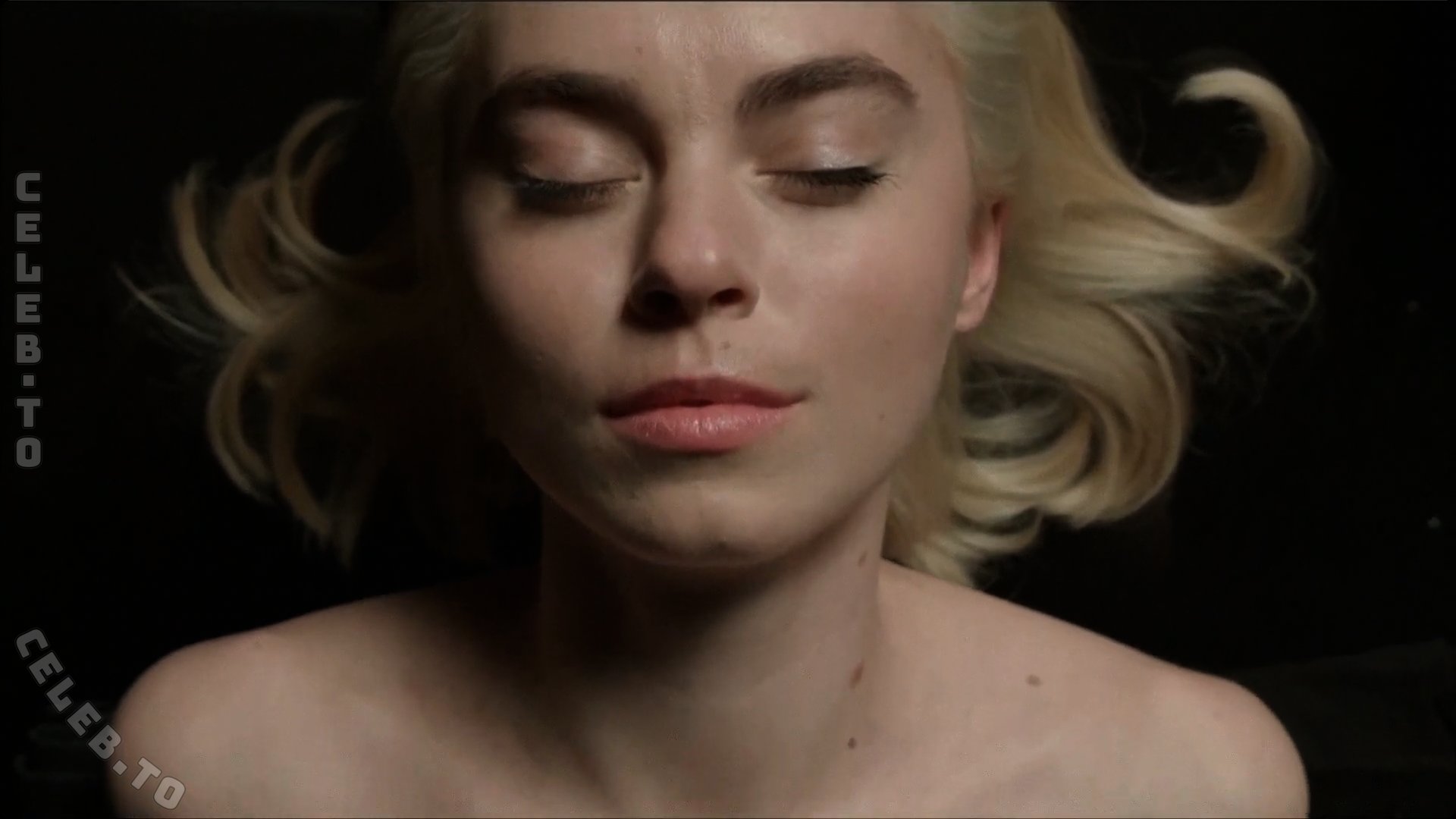 Musikvideos nude photo 3