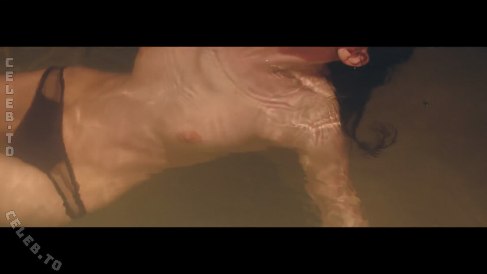 Musikvideos nude photo 8