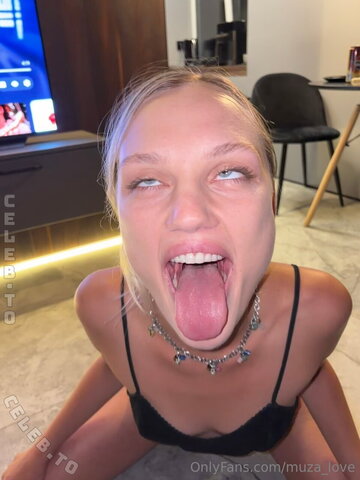 Muza Love nude photo 1