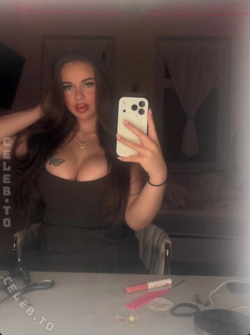 M.vntr nude photo 1