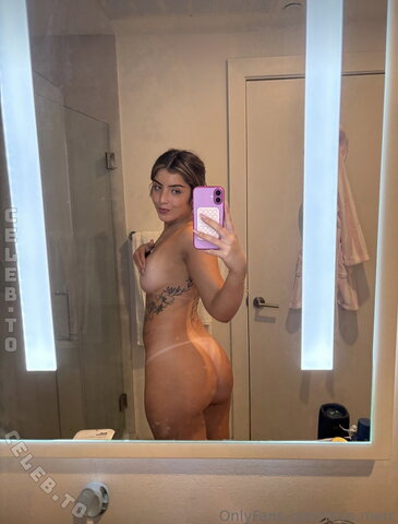 mya.merc nude photo 2