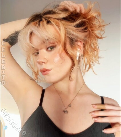 my_marylife nude photo 5