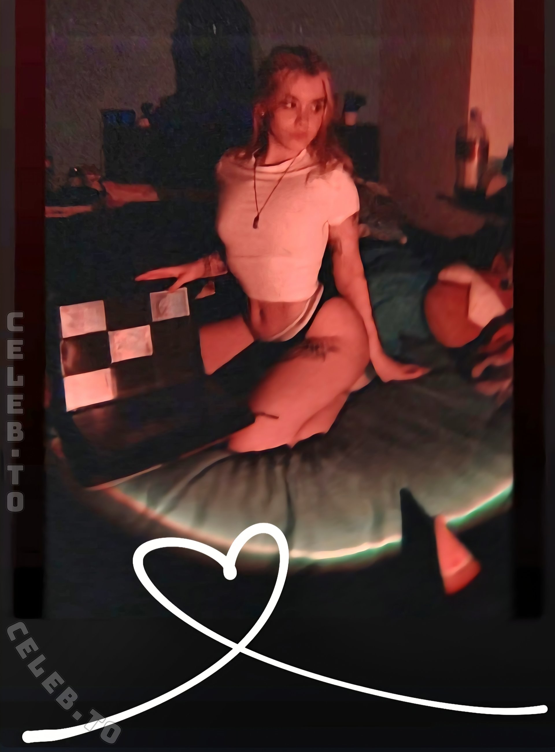 my_marylife nude photo 1