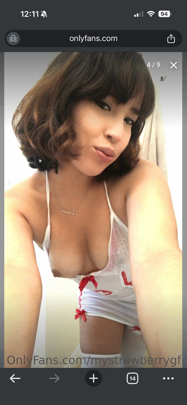 Mystrawberrygf nude photo 6