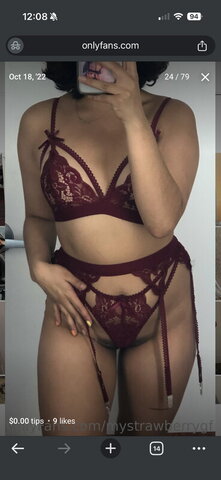 Mystrawberrygf nude photo 10