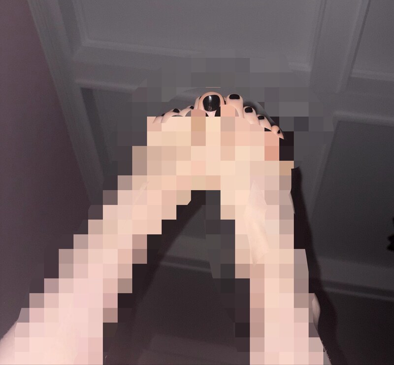 n0mbiez nude photo 2