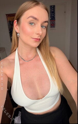 naadine.223 – Insta story bells😍