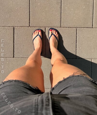 naadine.223 nude photo 19