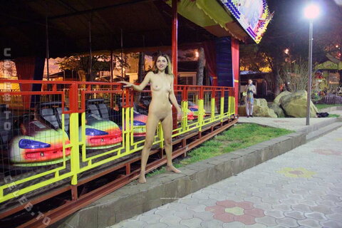 Nackt in Russland nude photo 9094