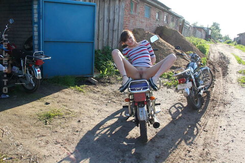 Nackt in Russland nude photo 9067