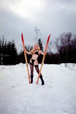 Nackt in Russland nude photo 9059