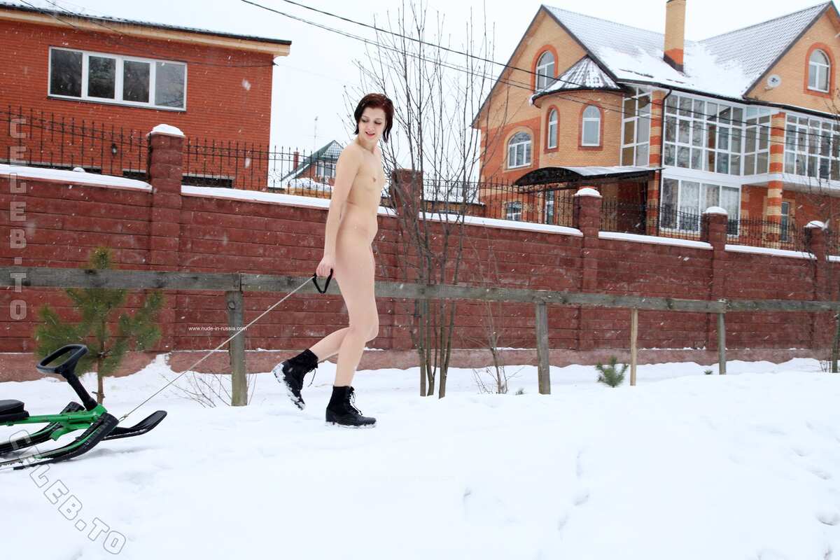 Nackt in Russland nude photo 8