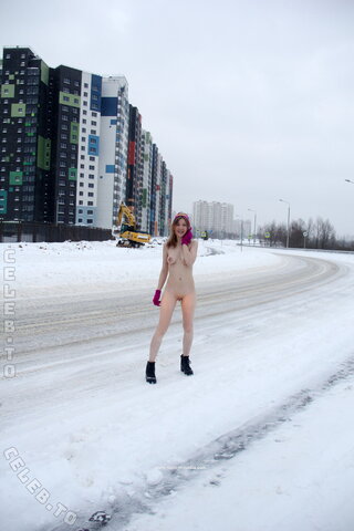 Nackt in Russland nude photo 8038