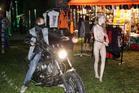 Nackt in Russland nude photo 7819