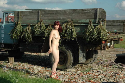 Nackt in Russland nude photo 5395