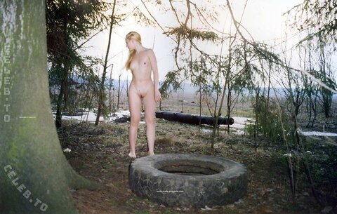 Nackt in Russland nude photo 3125