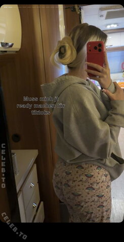 Nadia Offenbach nude photo 17