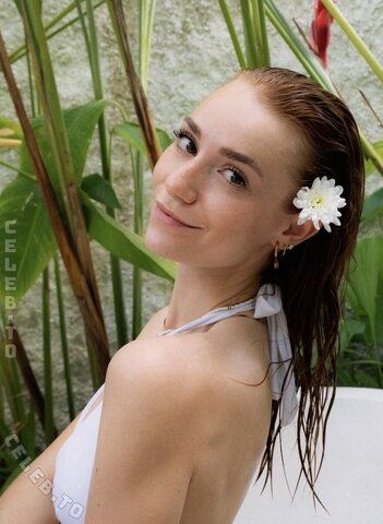 Nadine Katzenschläger nude photo 19