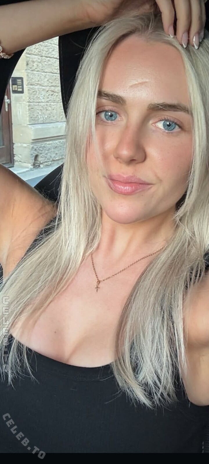 Nadine Kirsch nude photo 2