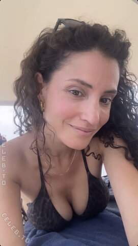 Nadine Menz nude photo 11