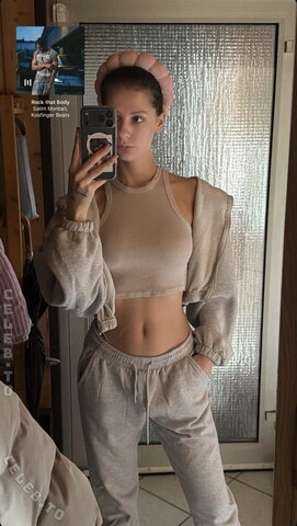 Nadine Stern nude photo 2