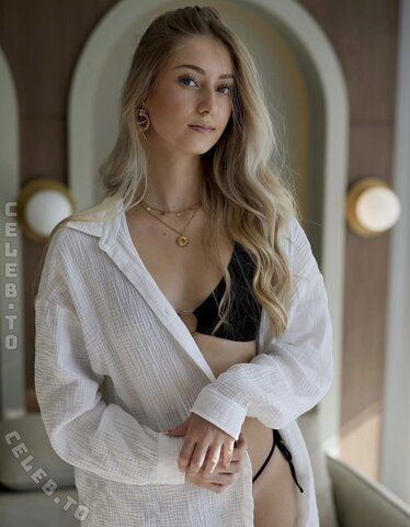 Nadine Zofia Hamleh nude photo 1