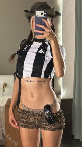 nadinebreaty nude photo 5
