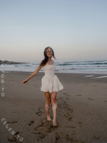 nadinebreaty nude photo 11