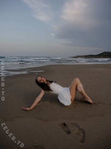 nadinebreaty nude photo 12