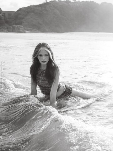 nadinebreaty photo 5