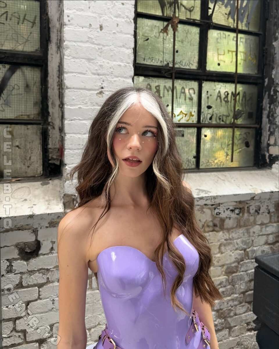 nadinebreaty nude photo 4
