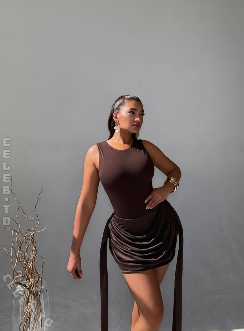 Nadoo.nu nude photo 1