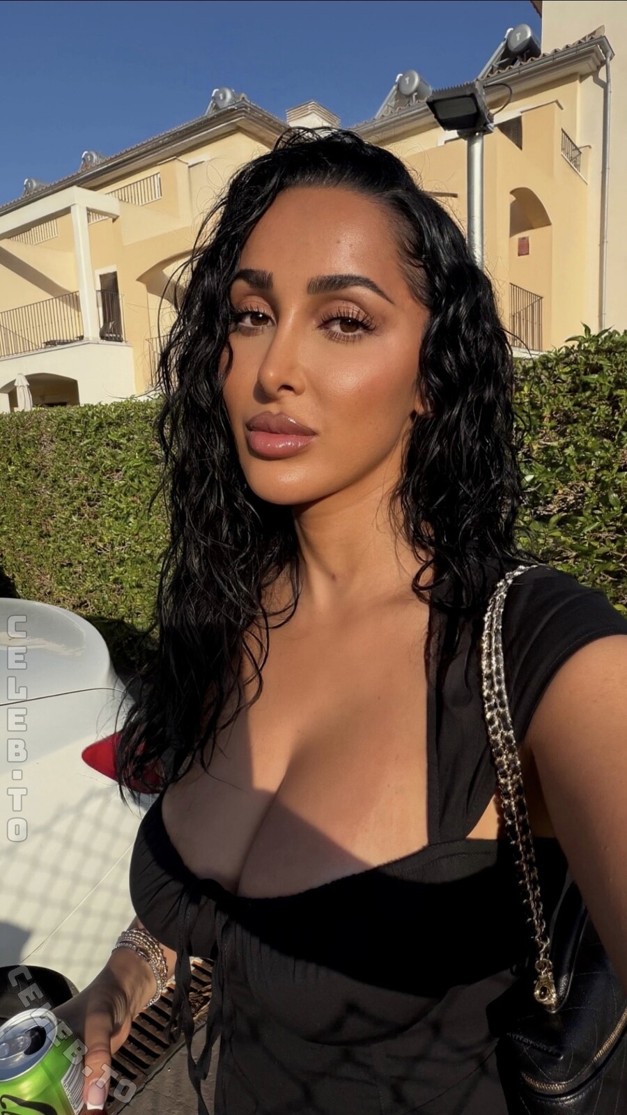 Nahrinblack nude photo 1