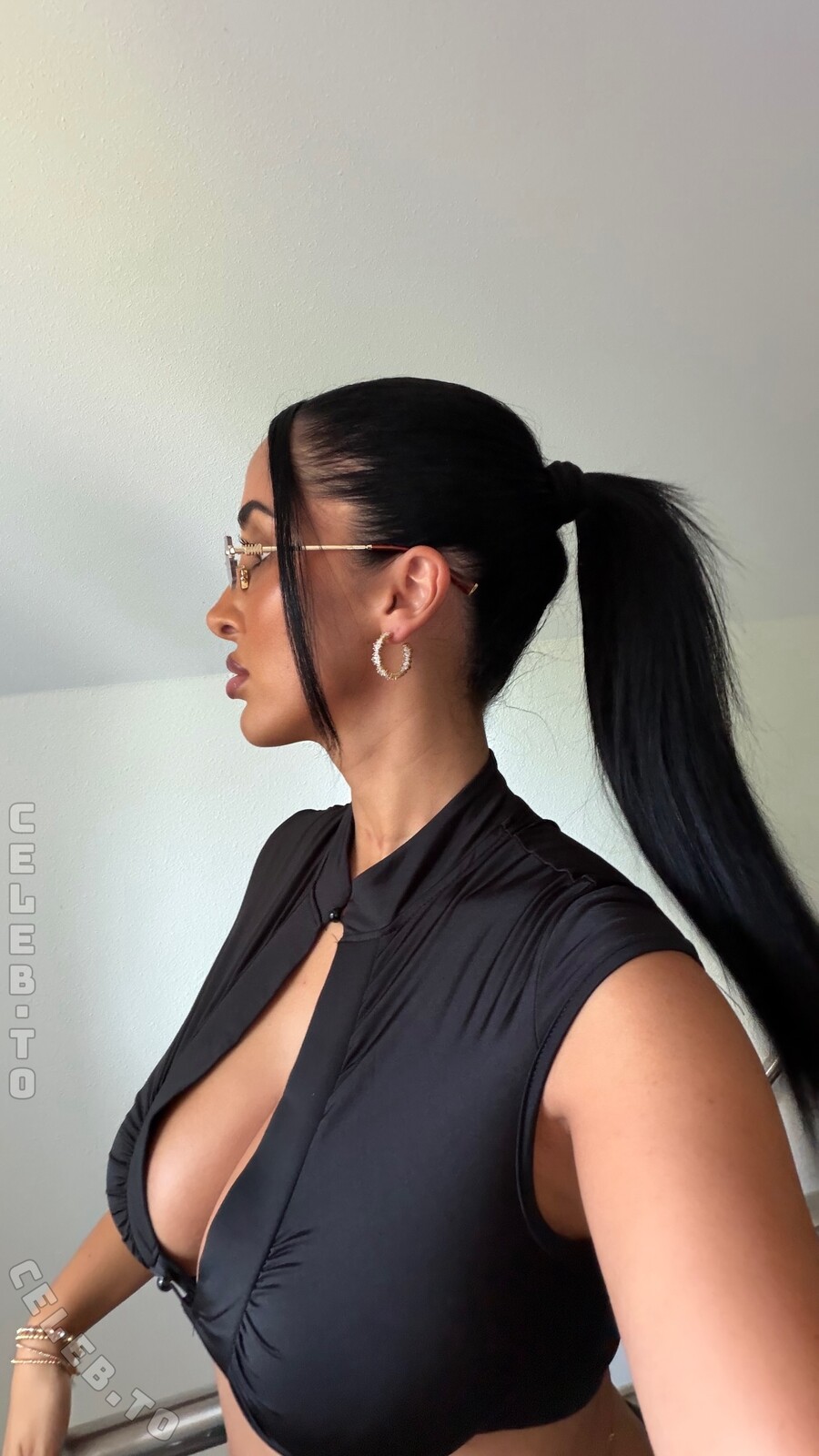 Nahrinblack nude photo 1