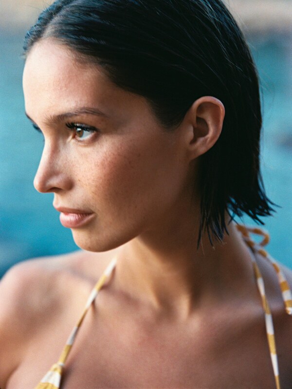 Naila van Kommer nude photo 4