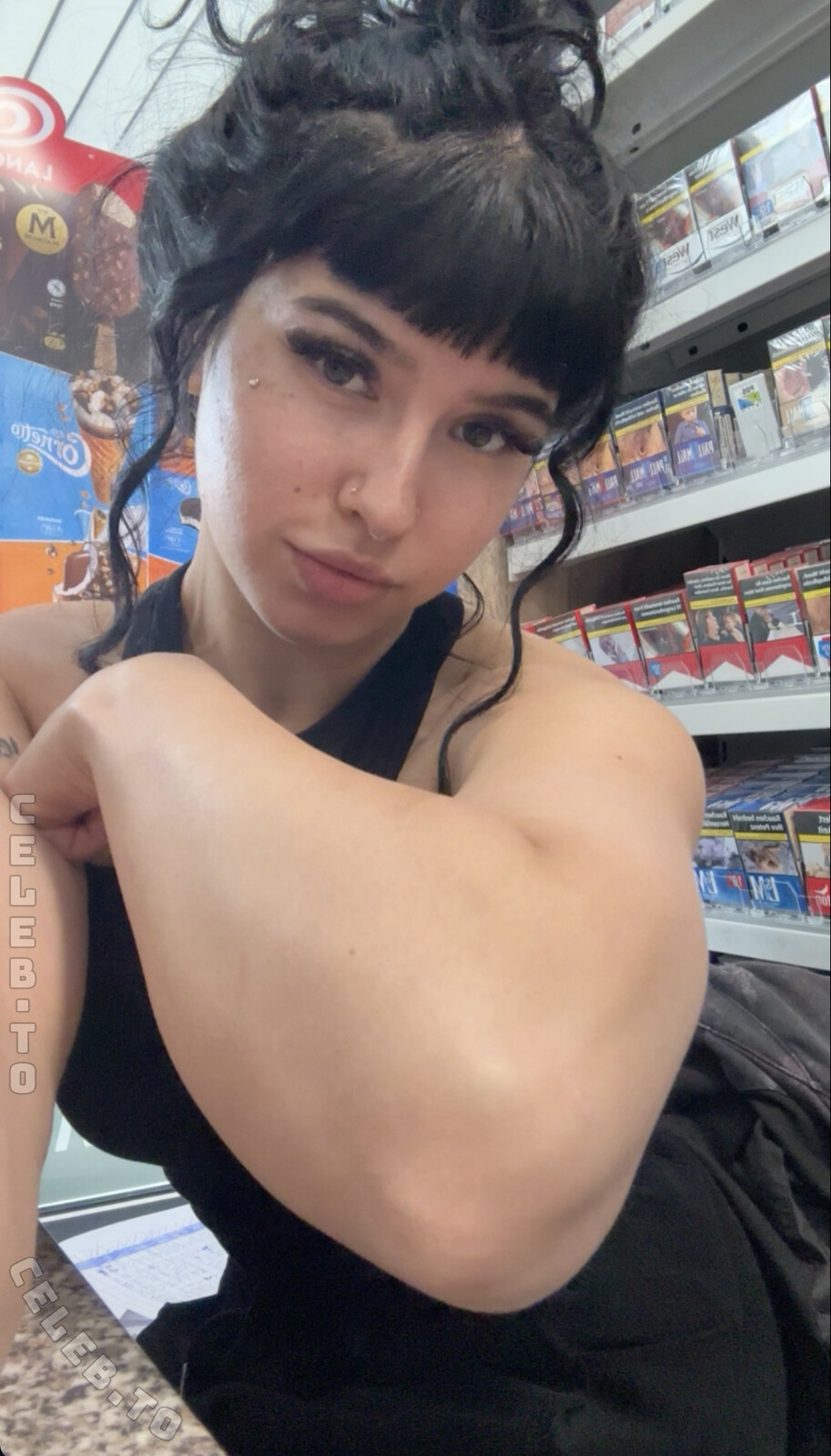 Naima Kober nude photo 1