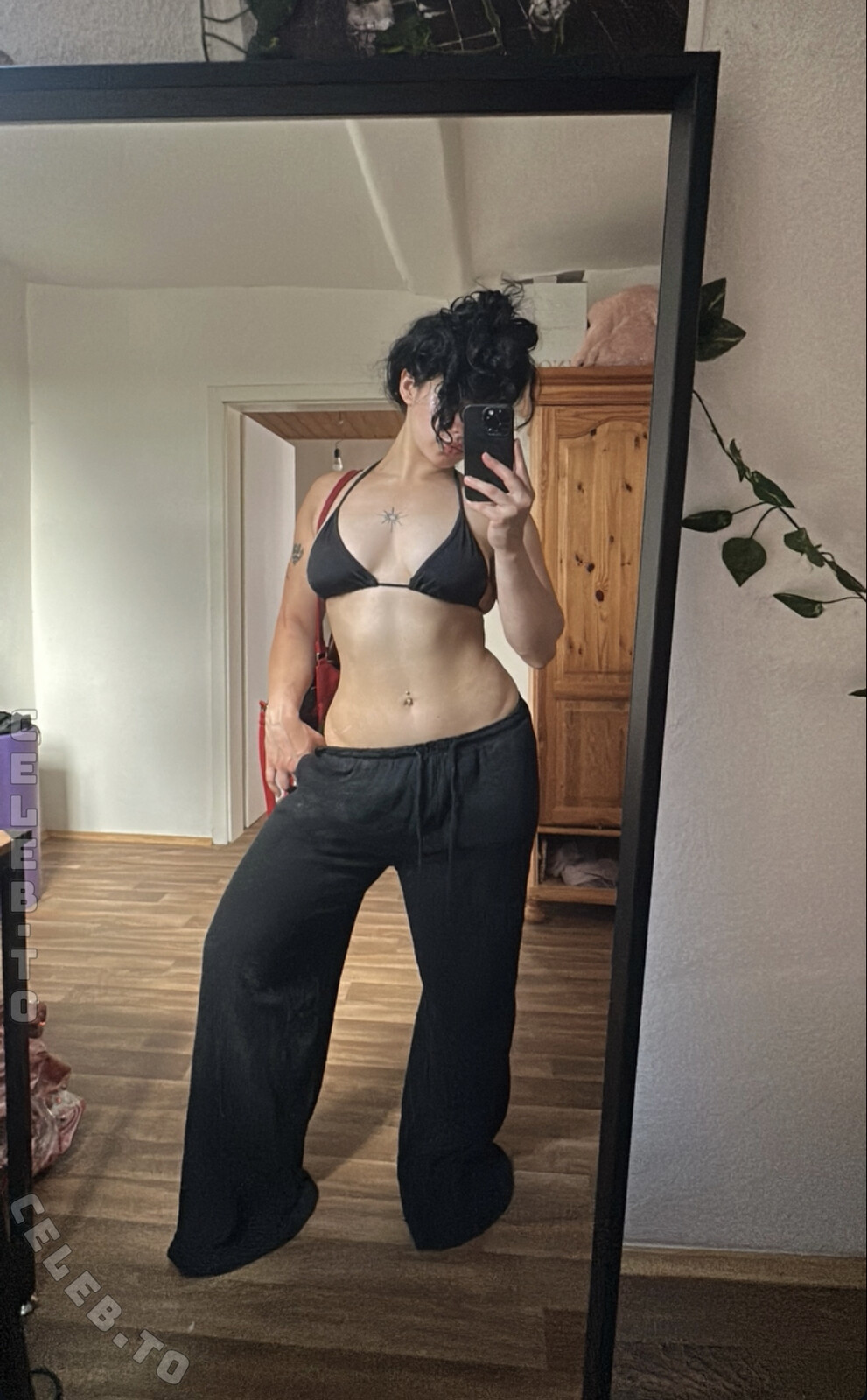 Naima Kober nude photo 3