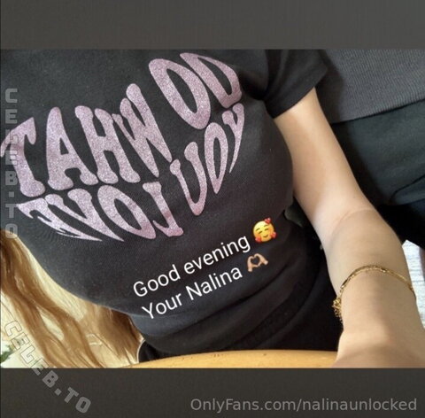 NalinaUnlocked – Story and feed: Unlock to remove my leggings and see my ass naked and in my thong 🤭🍑