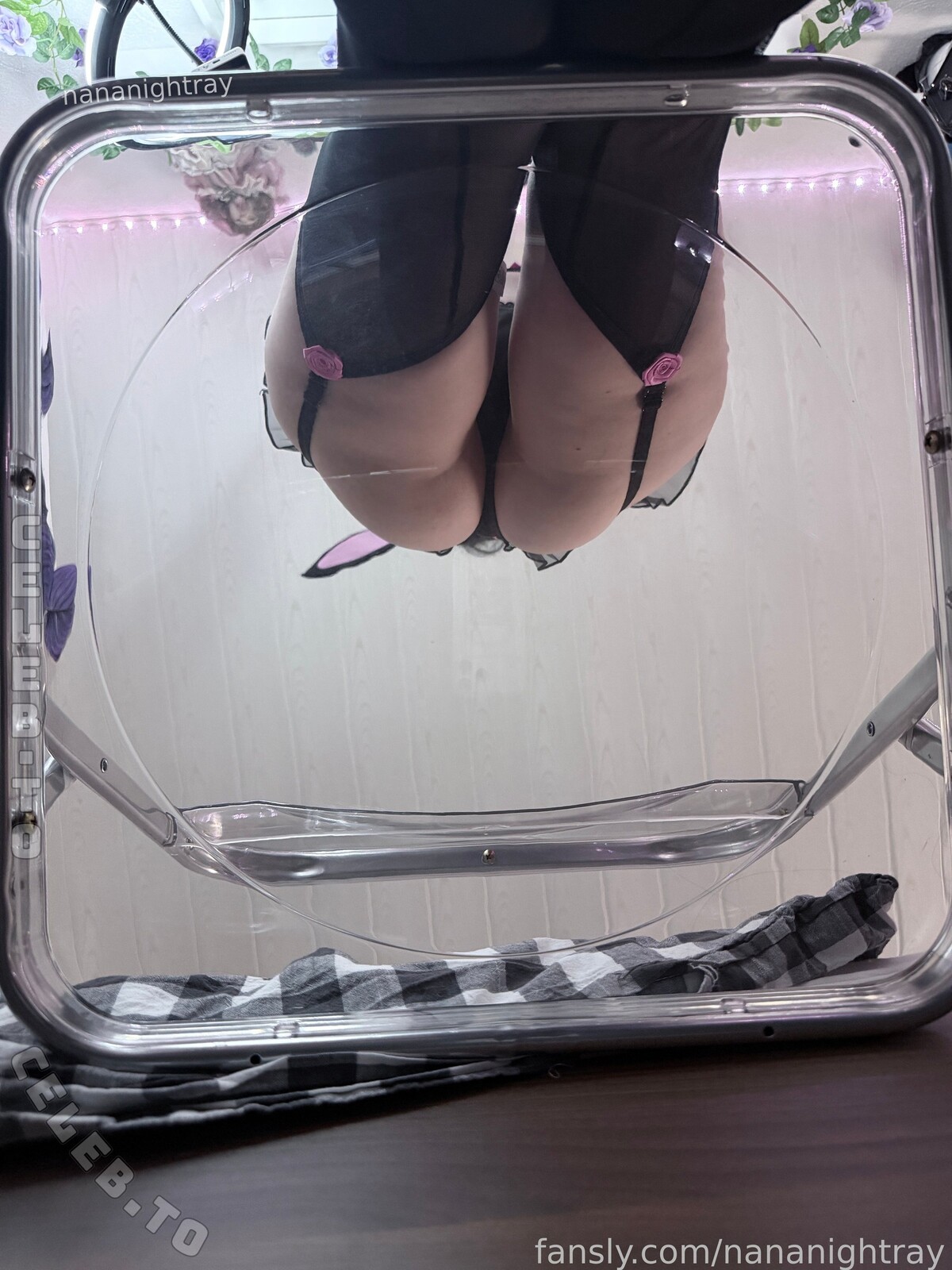 Nananightray nude photo 9