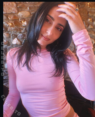 Nandia Siada nude photo 13