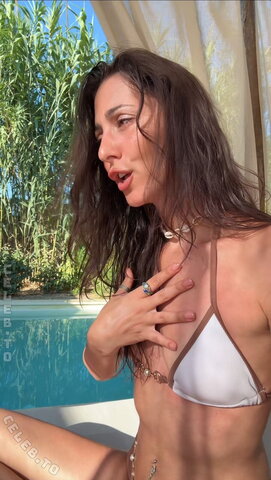 Nandia Siada nude photo 2