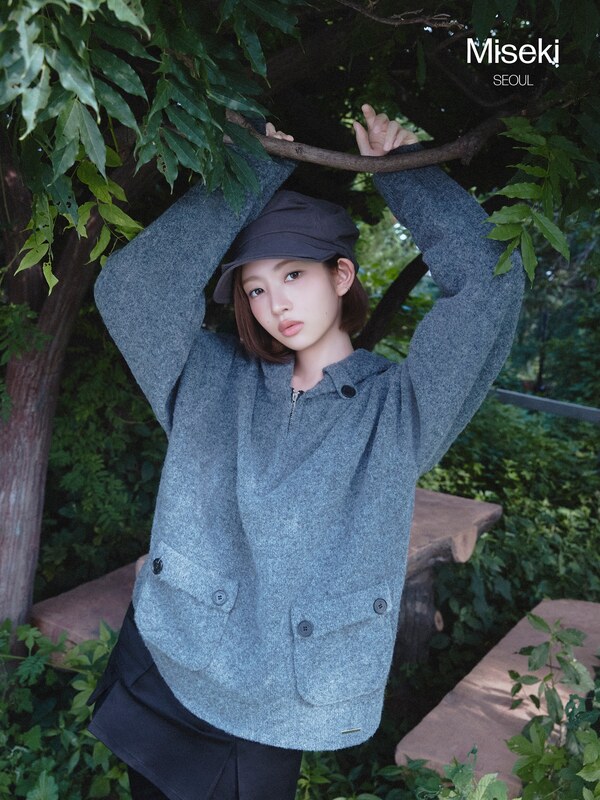 Naoi Rei nude photo 14