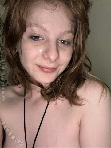Naomi nude photo 4