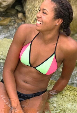 Napheesa Collier nude photo 2